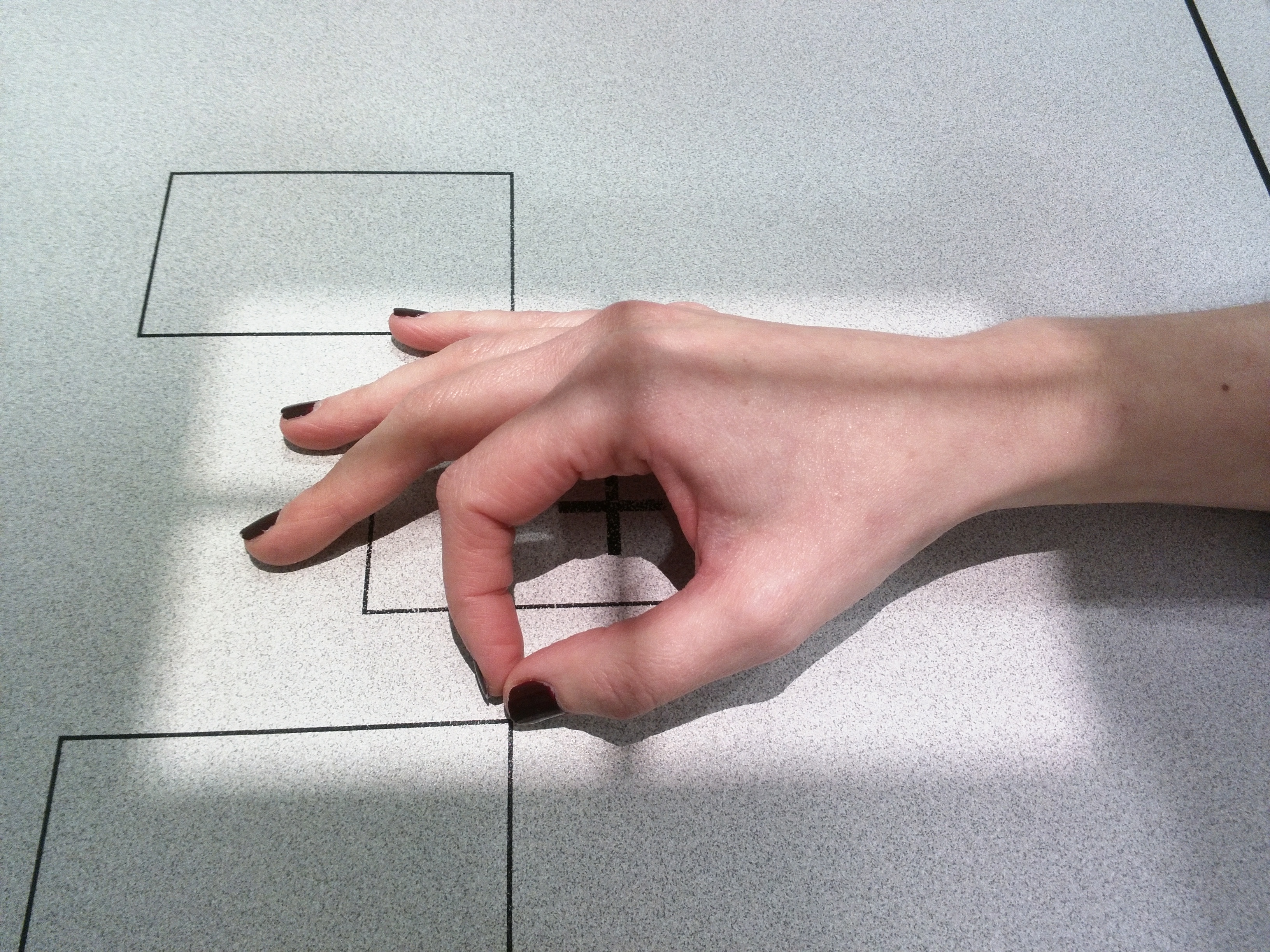 Proyección oblicua mano 1